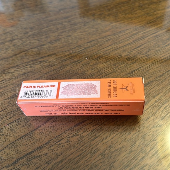 JEFFREE STAR VELOUR LIQUID LIPSTICK PAIN IS PLEASURE - Picture 3 of 3